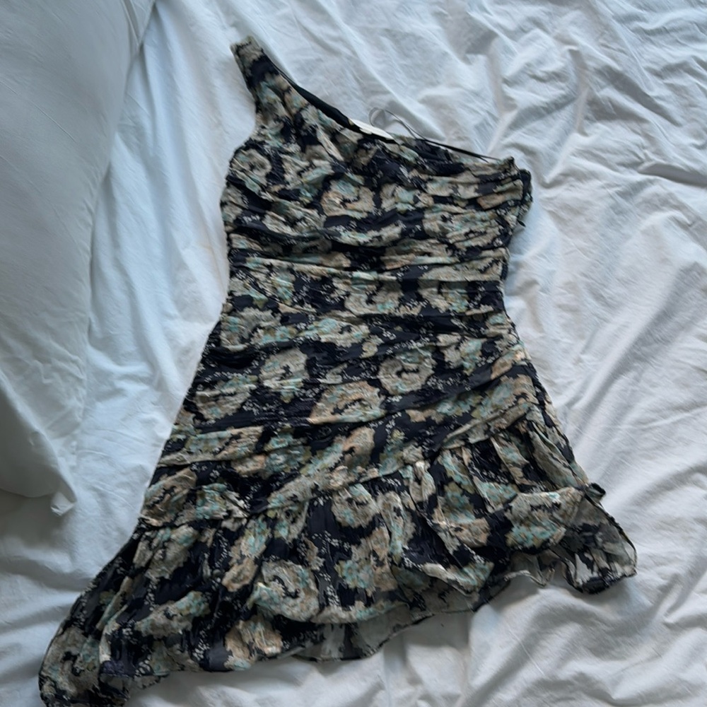 loveshack zietta dress 🥂